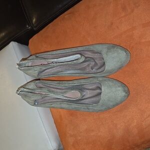 Grey 8 1/2 heels with see through screening
